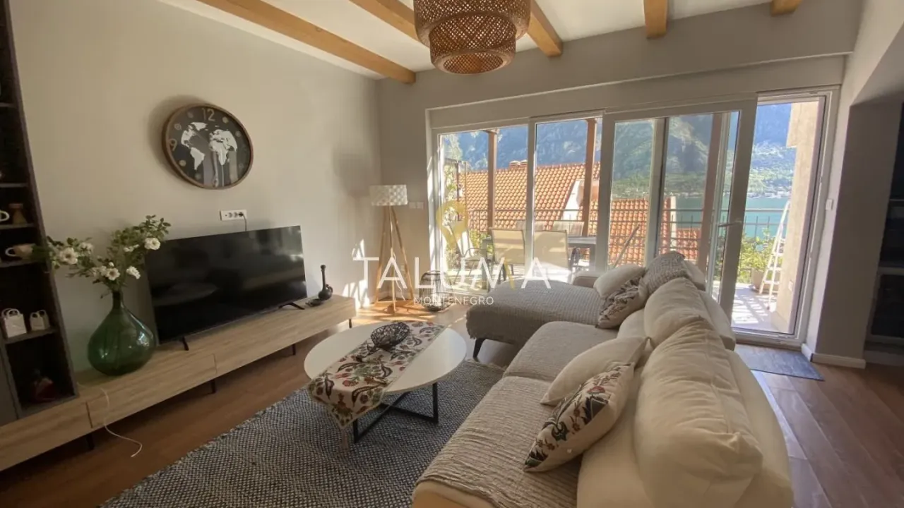 Prodaja, dvosoban stan, 97m², Prčanj, Kotor