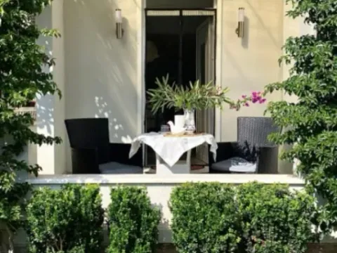 Sale, one bedroom apartment, 50m², Petrovac, Budva - image 3