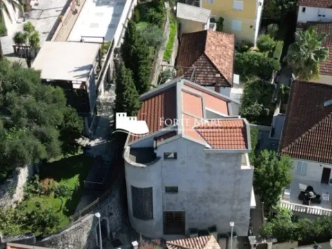 Prodaja, kuća, 264m², Herceg Novi, Crna Gora - image 12
