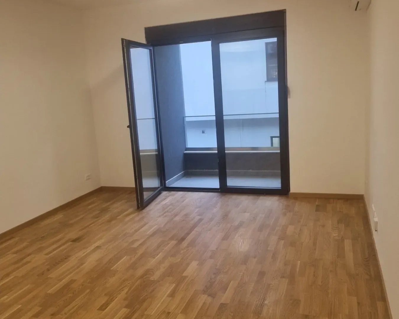 Rent, studio apartment, 33m², Donja Gorica, Podgorica