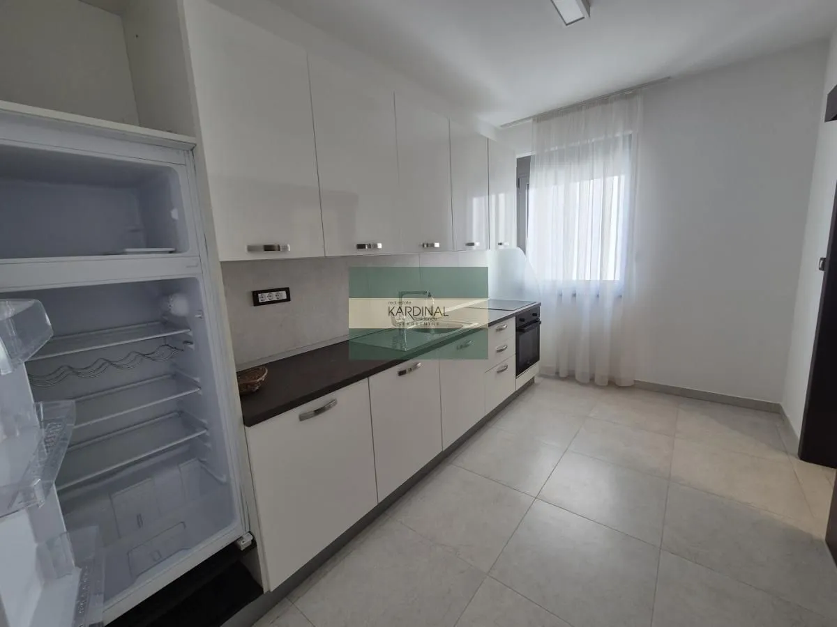 Prodaja, trosoban stan, 72m², Aqua park, Jagodina