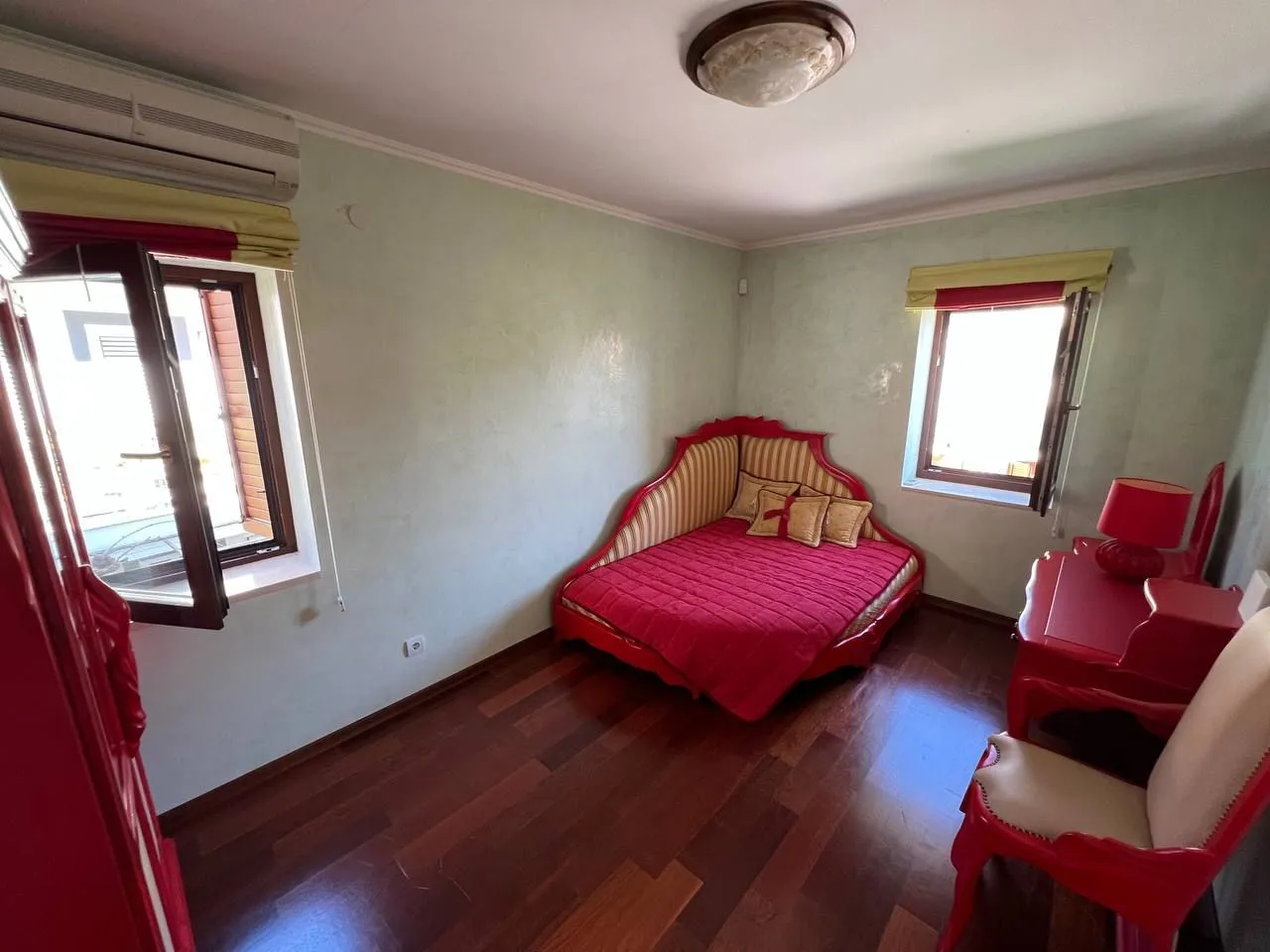 Prodaja, kuća, 336m², Kamenari, Herceg Novi
