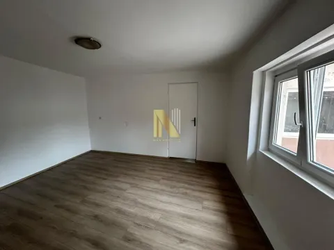Prodaja, kuća, 80m², Prozivka, Subotica - image 8