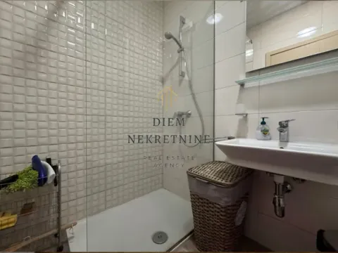 Rent, one bedroom apartment, 50m², City Kvart, Podgorica - image 7