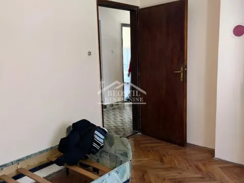 Izdavanje, trosoban stan, 62m², Leštane, Grocka - image 8