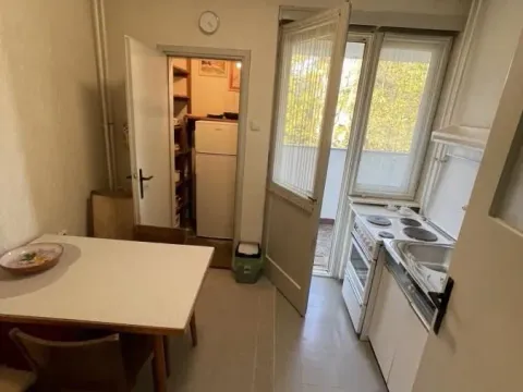 Izdavanje, dvosoban stan, 56m², Stari grad, Novi Sad - image 4