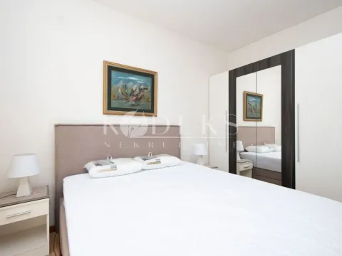 Rent, two bedroom apartment, 74m², City Kvart, Podgorica - image 9