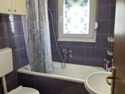 Izdavanje, dvosoban stan, 90m², City Kej, Podgorica - image 4