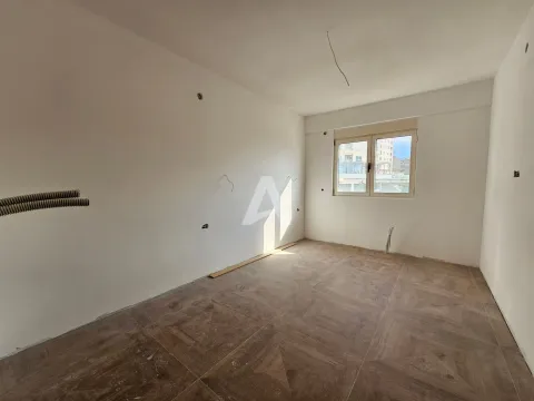 Prodaja, trosoban stan, 150m², Bečići, Budva - image 9