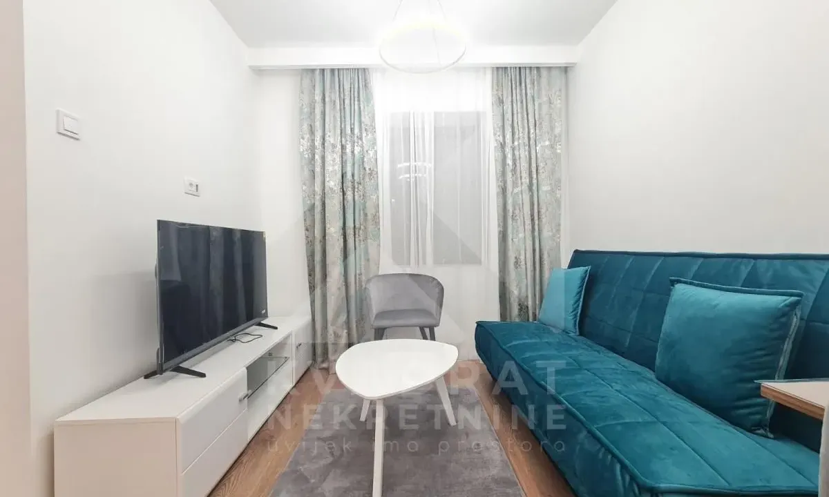 Izdavanje, jednosoban stan, 37m², Momišići, Podgorica