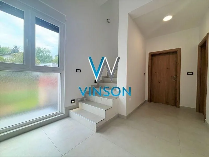 Prodaja, četvorosoban stan, 124m², Sremska Kamenica, Petrovaradin