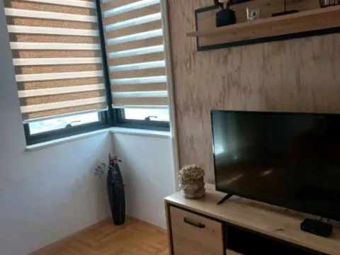 Izdavanje, jednosoban stan, 52m², Kava, Tivat - image 6