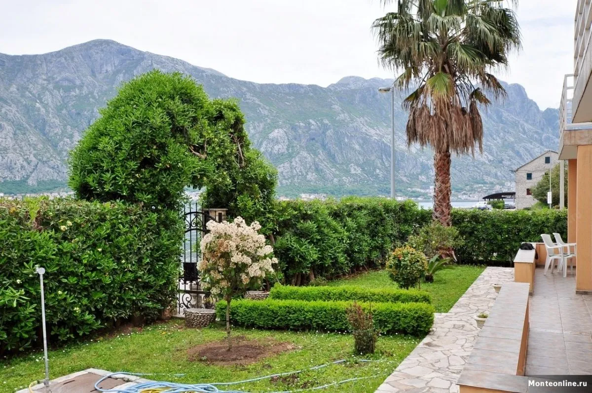 Prodaja, kuća, 306m², Prčanj, Kotor