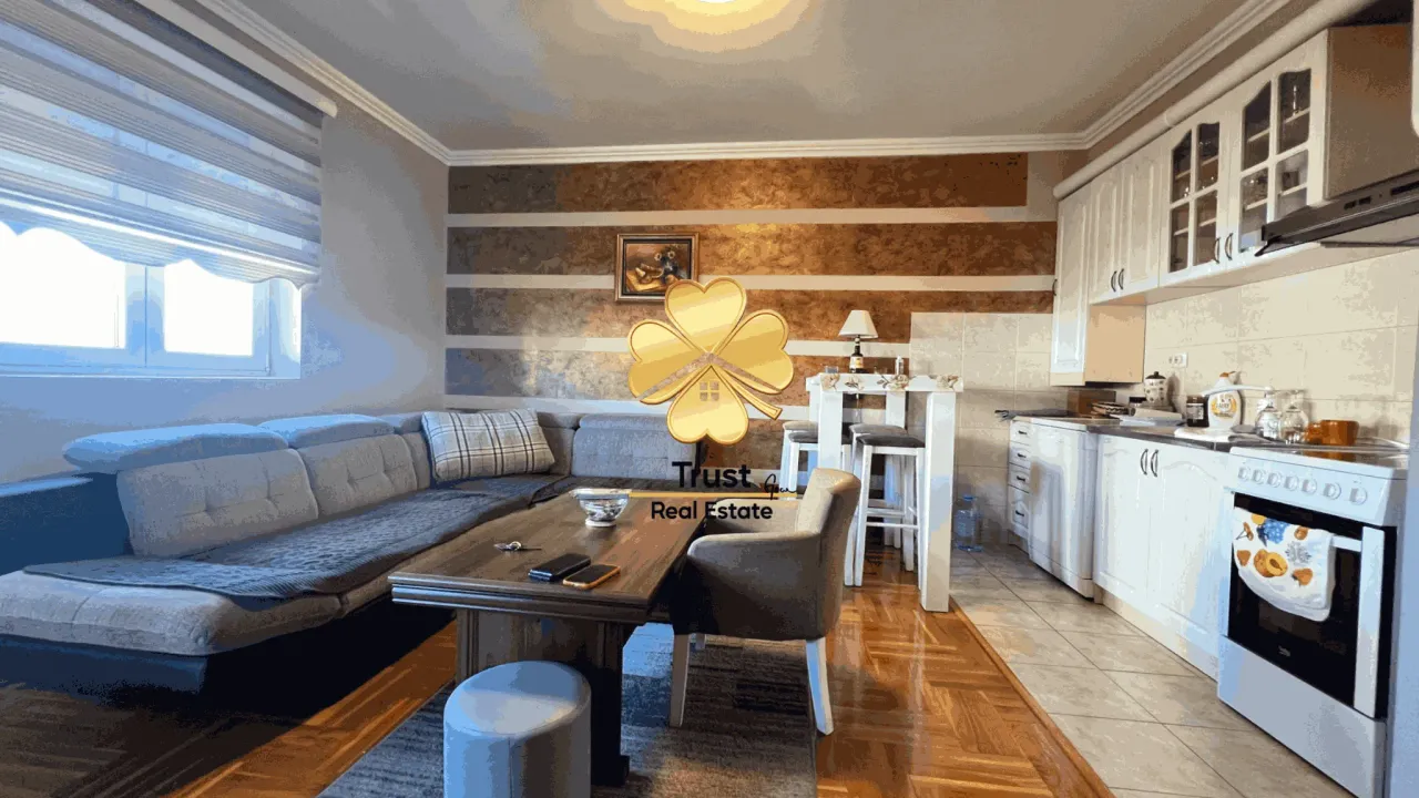 Izdavanje, dvosoban stan, 55m², City Kvart, Podgorica