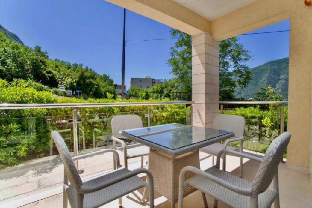Prodaja, dvosoban stan, 69m², Sveti Stasije, Kotor
