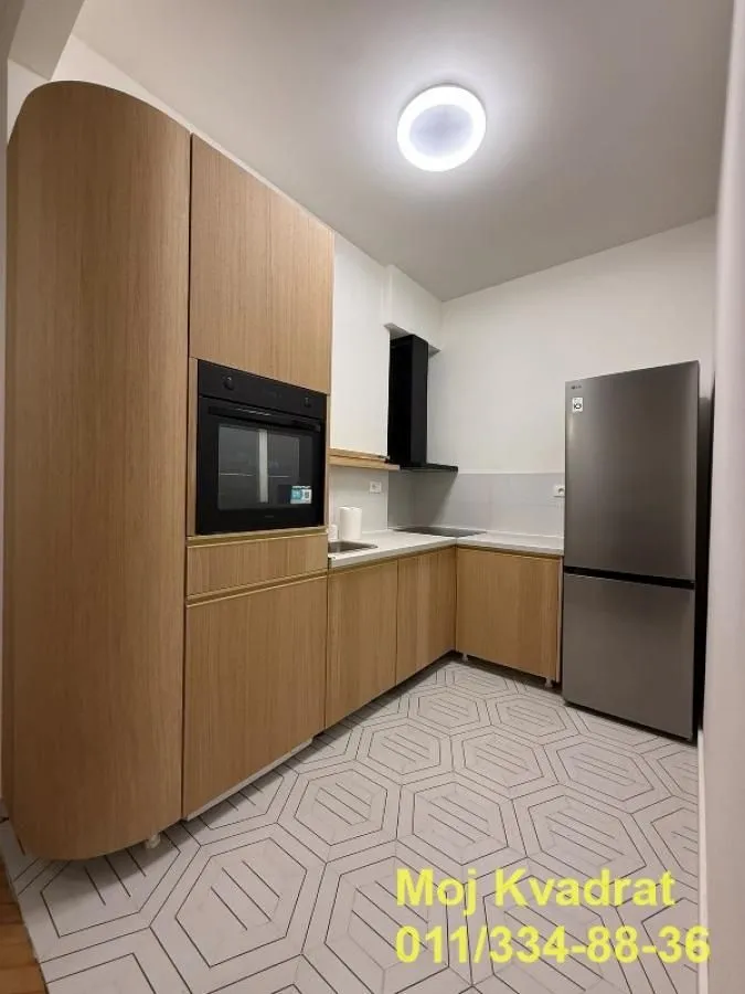 Izdavanje, trosoban stan, 70m², Stari Grad, Beograd