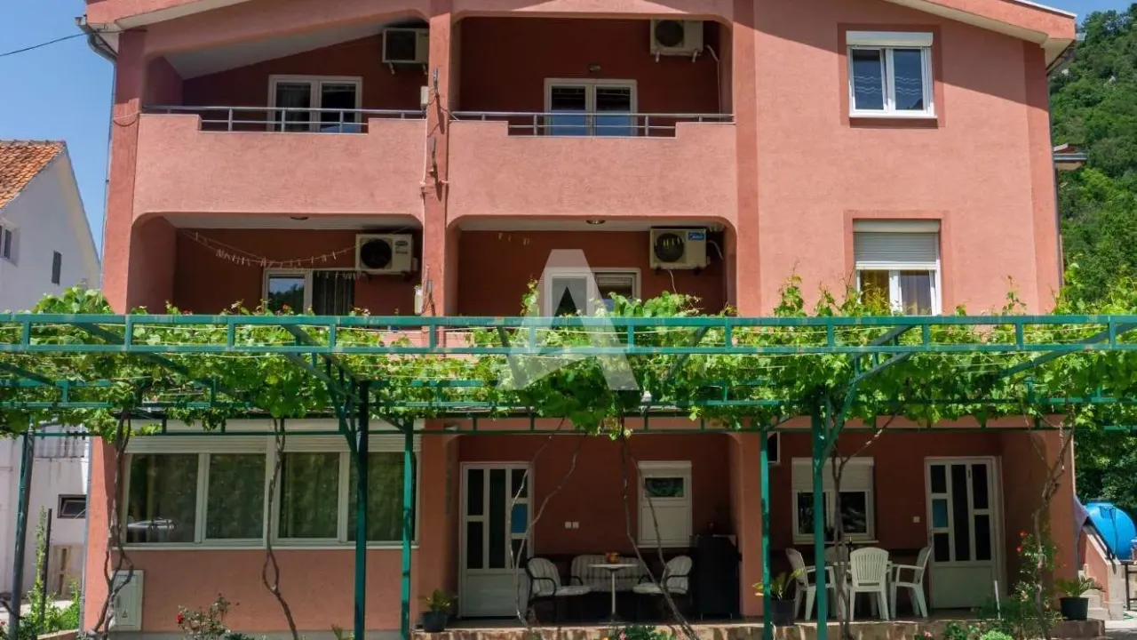 Sale, house, 700m², Lastva Grbaljska, Kotor