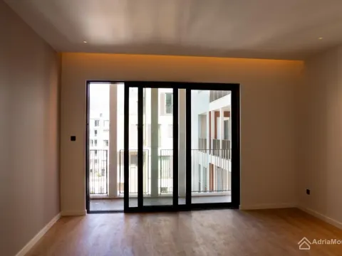 Sale, one bedroom apartment, 56m², Porto Montenegro, Tivat - image 2