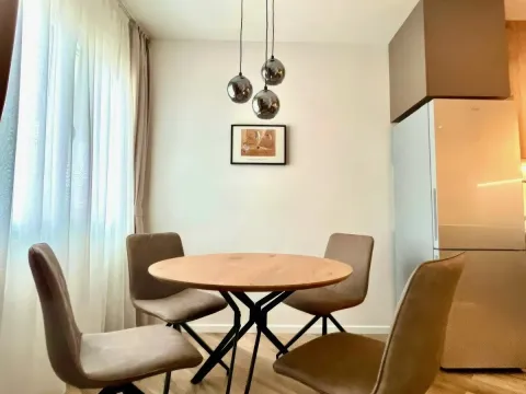Rent, two bedroom apartment, 70m², Mažina, Tivat - image 7