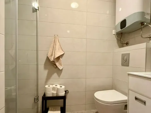 Rent, one bedroom apartment, 50m², Pobrežje, Podgorica - image 9