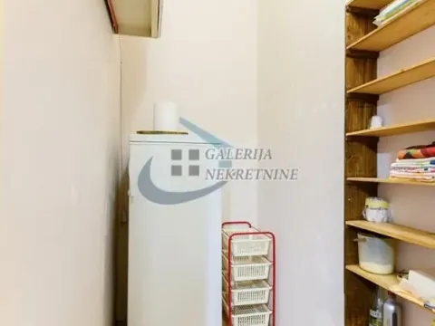 Izdavanje, četvorosoban stan, 113m², Stari Grad, Beograd - image 18