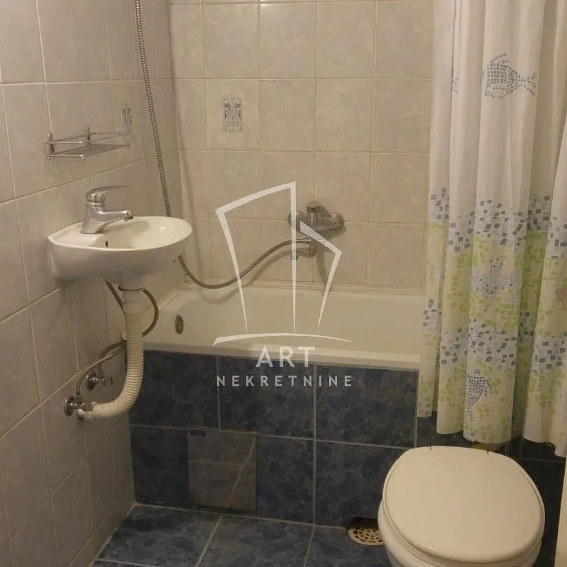 Sale, two bedroom apartment, 70m², Voždovac Sve Podlokacije, Beograd