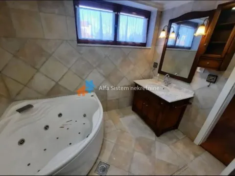 Rent, house, 300m², Čukarica, Beograd - image 17