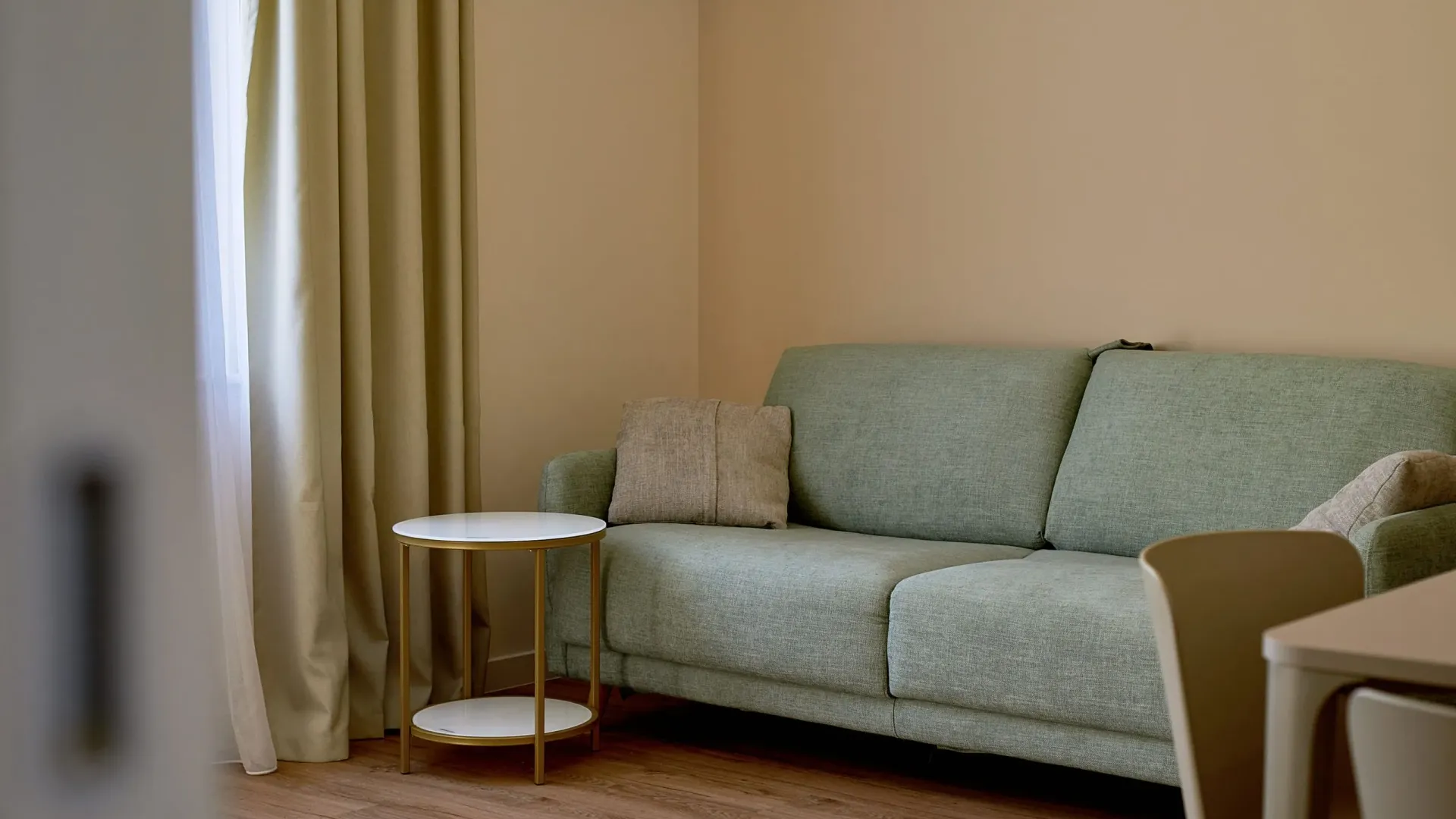 Rent, two bedroom apartment, 58m², Bečići, Budva