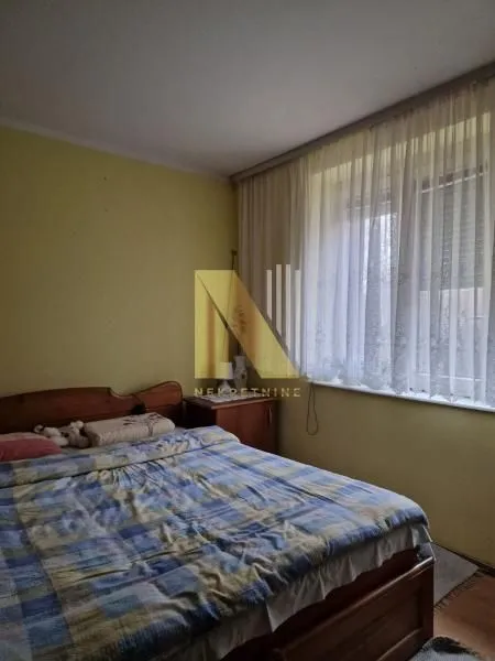 Prodaja, kuća, 350m², Sremska Kamenica, Petrovaradin