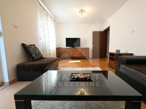 Rent, two bedroom apartment, 98m², Ljubović, Podgorica - image 2