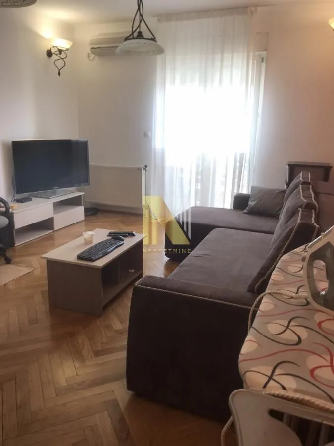 Prodaja, stan, 130m², Grbavica, Novi Sad Sve Podlokacije