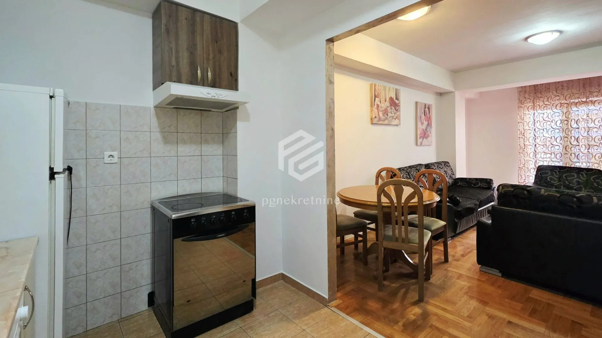 Izdavanje, dvosoban stan, 80m², City Kvart, Podgorica