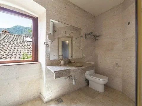 Prodaja, kuća, 450m², Kotor, Crna Gora - image 14