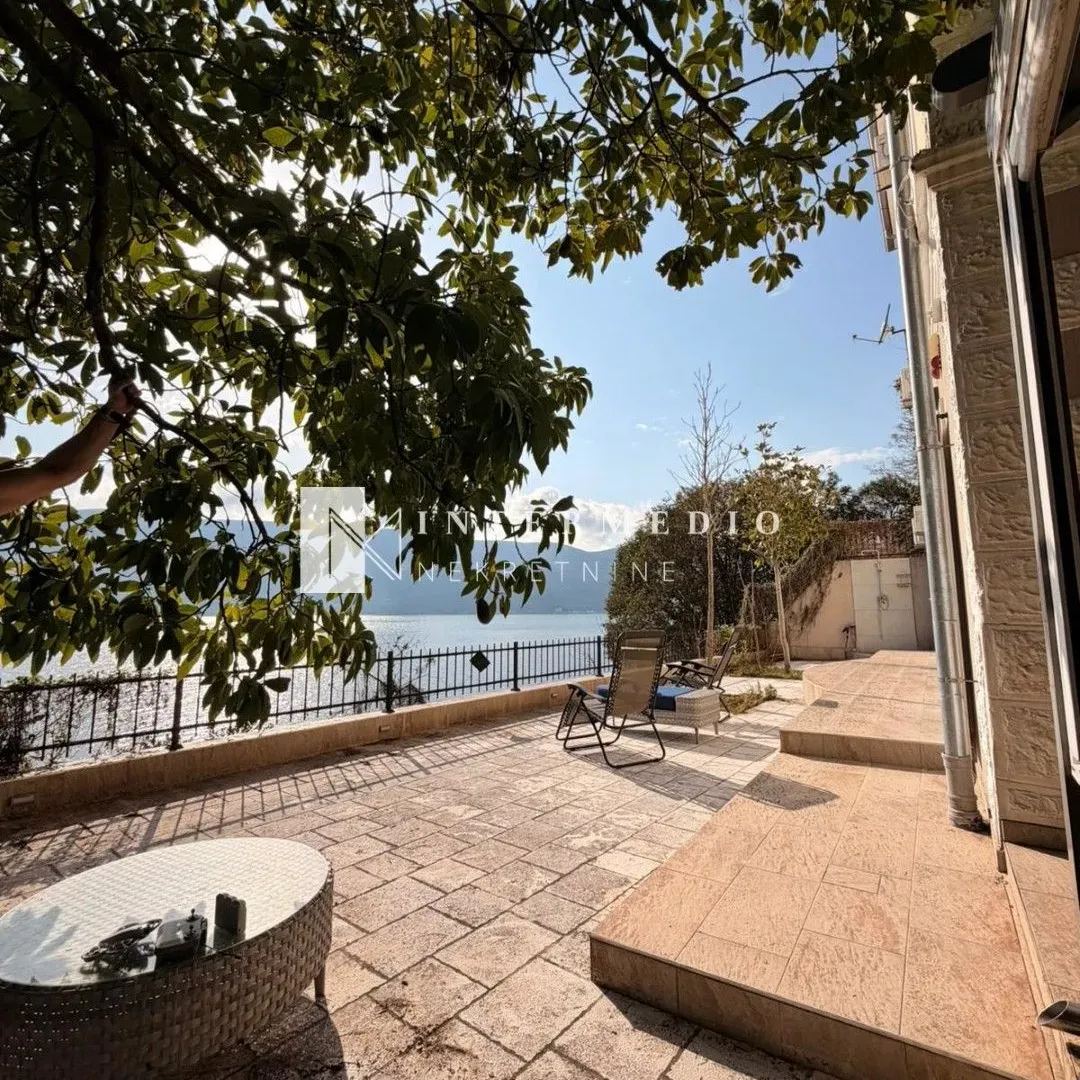 Sale, four bedroom apartment, 99m², Centar, Herceg Novi