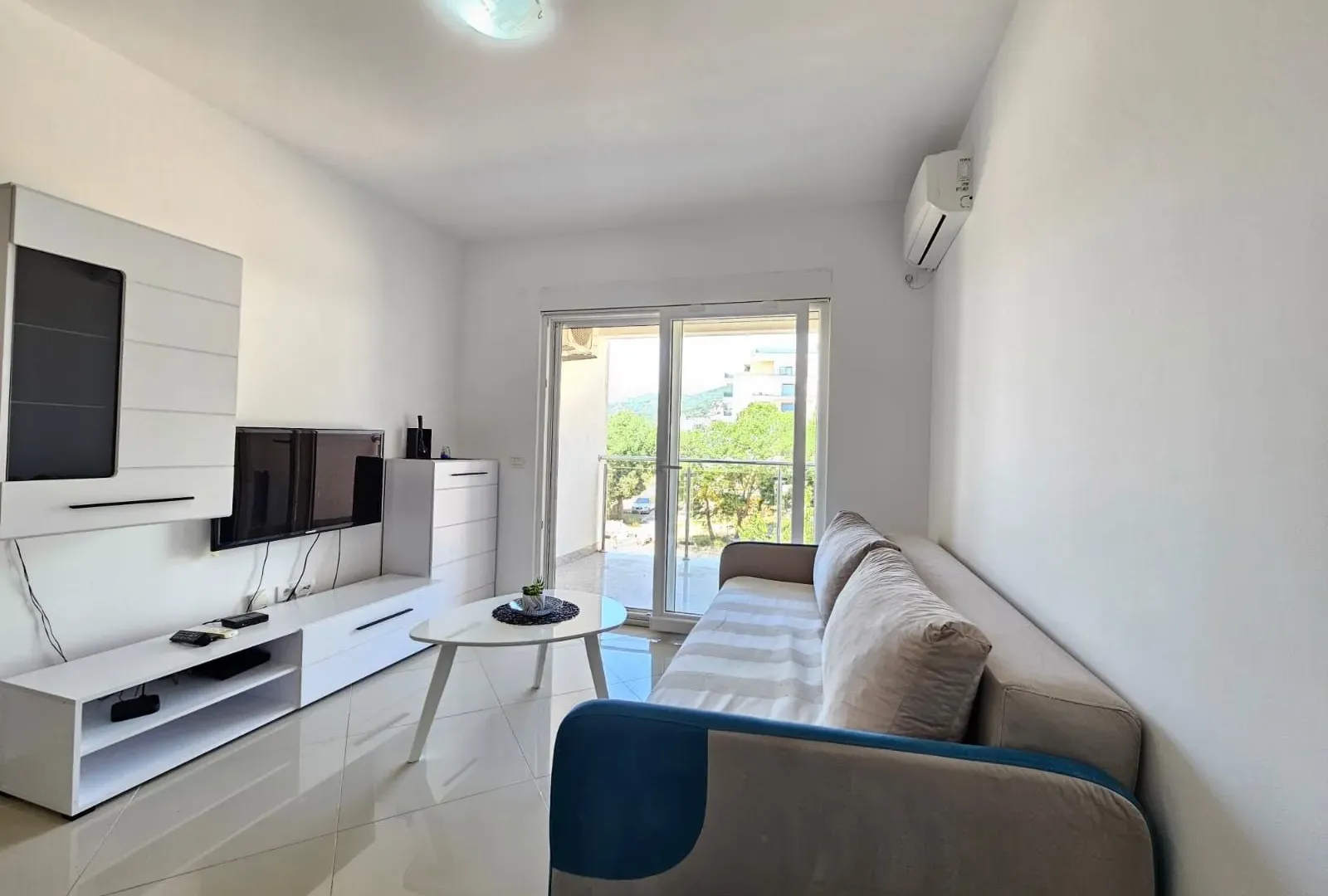 Prodaja, jednosoban stan, 59m², Šušanj, Bar