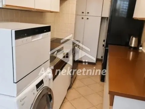 Izdavanje, četvorosoban stan, 90m², Novi Beograd Blok 28, Novi Beograd Sve Podlokacije - image 5