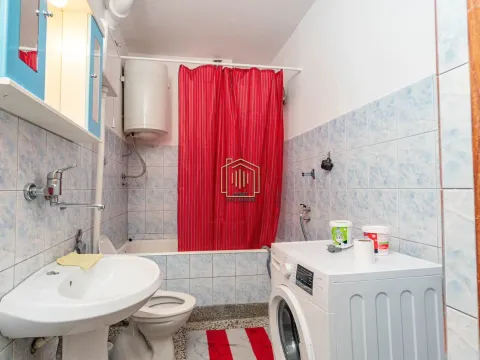 Izdavanje, jednosoban stan, 60m², Centar, Podgorica - image 5