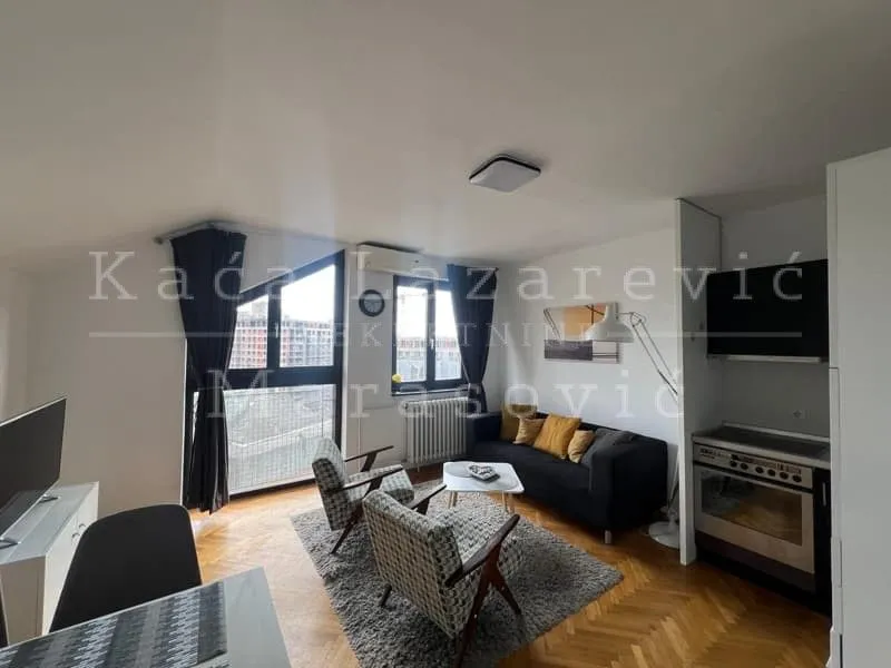 Rent, two bedroom apartment, 65m², Čukarica, Beograd
