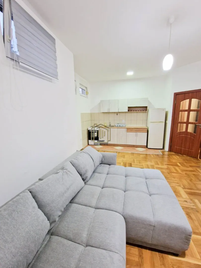 Prodaja, jednosoban stan, 39m², Blok 9, Podgorica