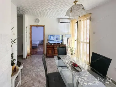 Sale, one bedroom apartment, 46m², Kotor, Crna Gora - image 3