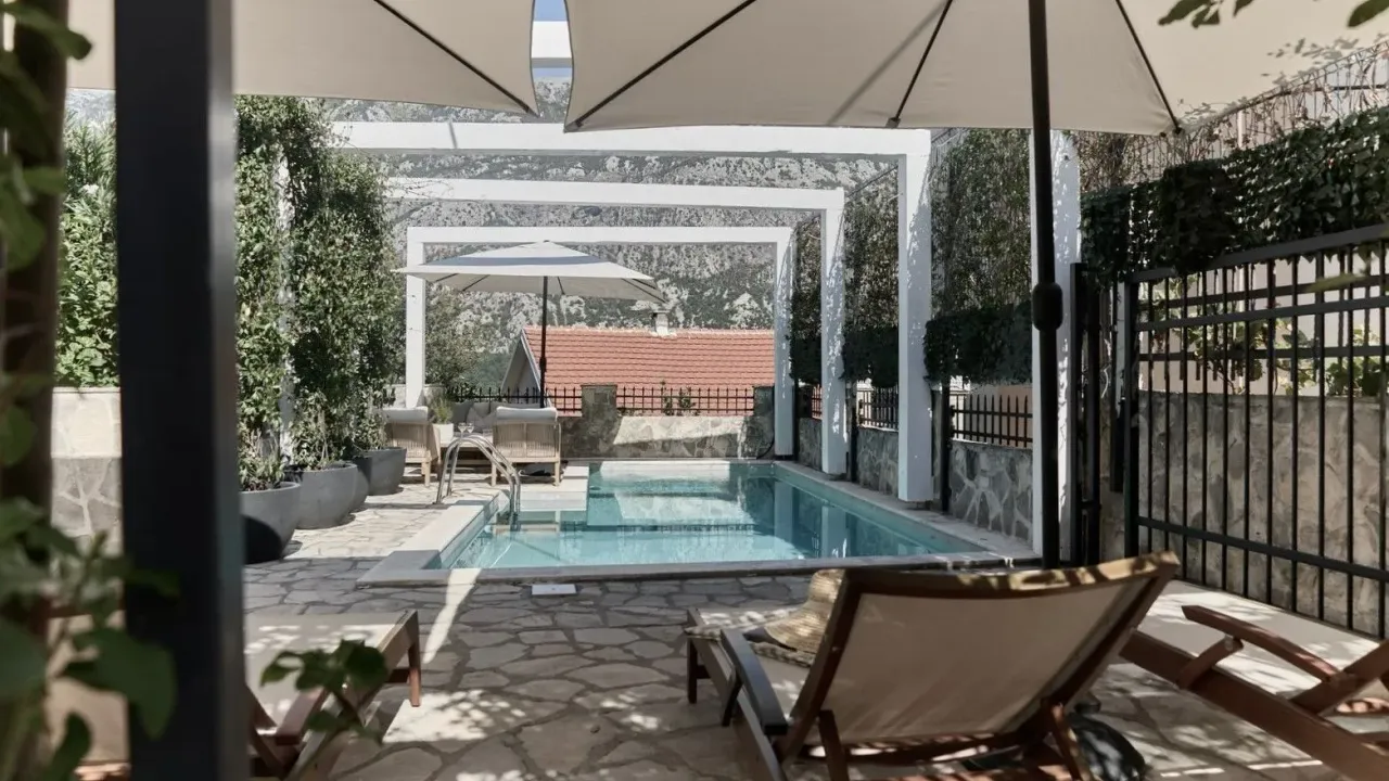 Prodaja, kuća, 181m², Prčanj, Kotor