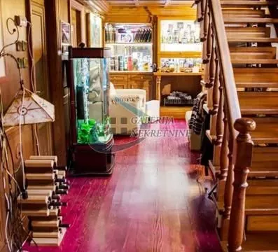 Sale, four bedroom apartment, 142m², Zemun Centar, Zemun Sve Podlokacije - image 4