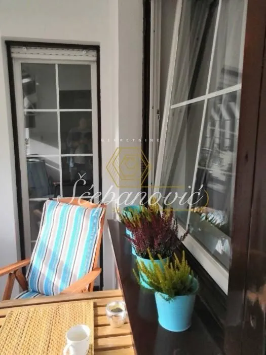 Prodaja, dvosoban stan, 64m², Centar, Novi Sad