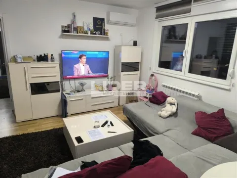 Prodaja, trosoban stan, 63m², Zvezdara Sve Podlokacije, Beograd - image 1