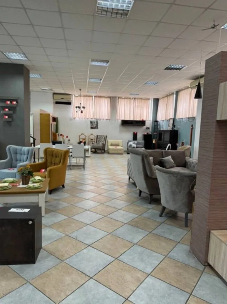 Rent, office space, 2500m², Zeta, Podgorica