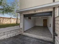 Rent, house, 370m², Zabjelo, Podgorica - image 24
