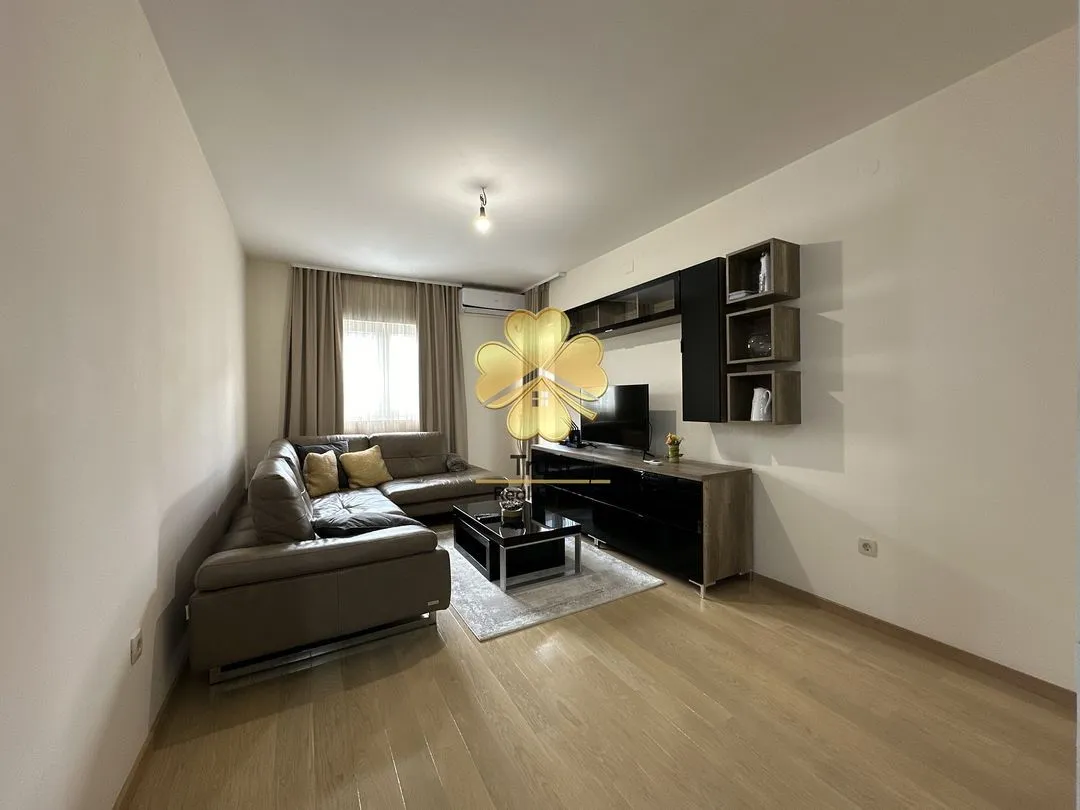 Rent, two bedroom apartment, 70m², City Kvart, Podgorica