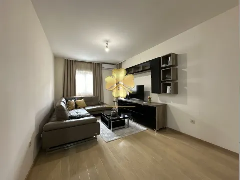 Izdavanje, dvosoban stan, 70m², City Kvart, Podgorica - image 7
