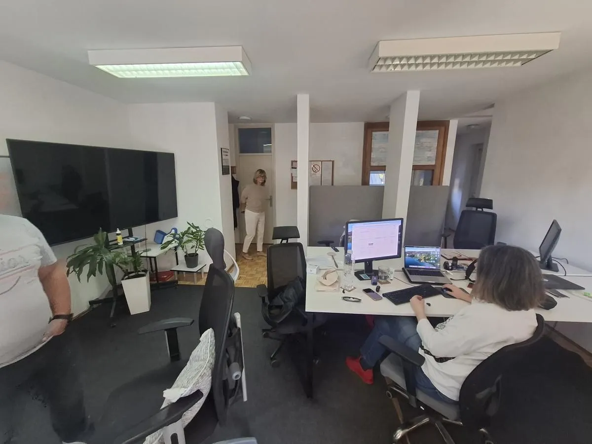 Izdavanje, dvosoban stan, 70m², Bulevar Oslobodjenja, Novi Sad Sve Podlokacije