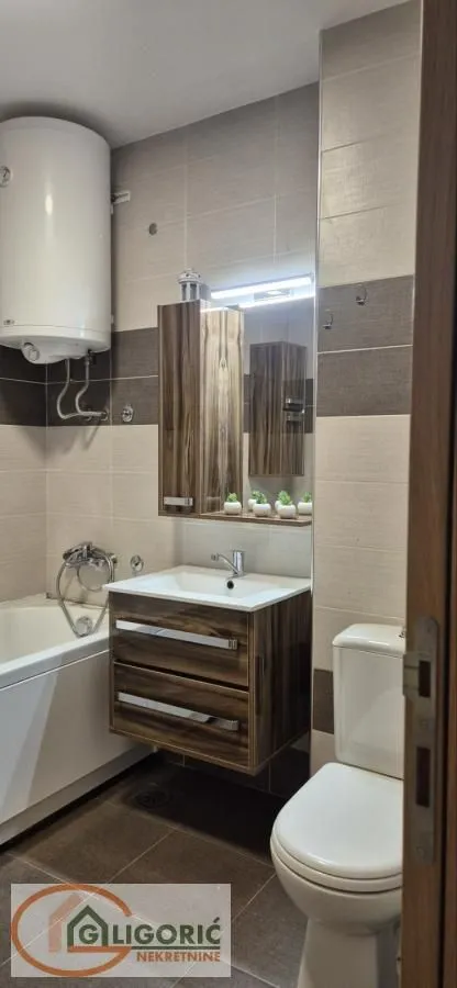 Rent, two bedroom apartment, 55m², Crveni Krst, Beograd
